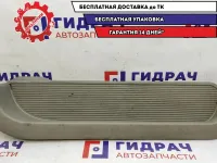 Накладка подножки задней левой Toyota Estima 2 67918-28050. Царапины.