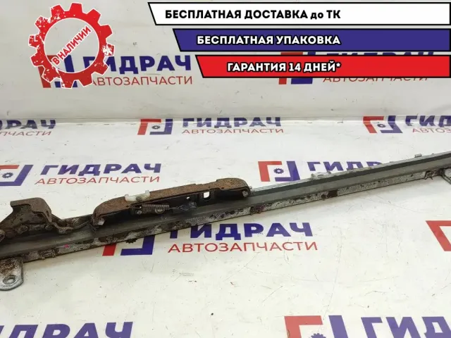 Салазки сиденья задние левые Toyota Estima 2 72170-28230.