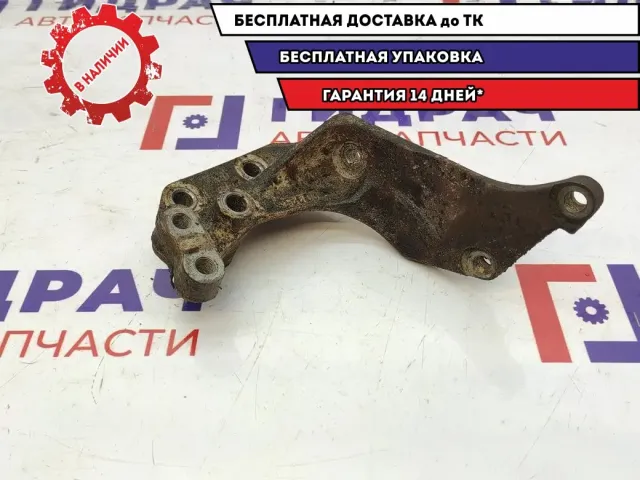 Кронштейн опоры двигателя задний Toyota Estima 2 12321-28030.