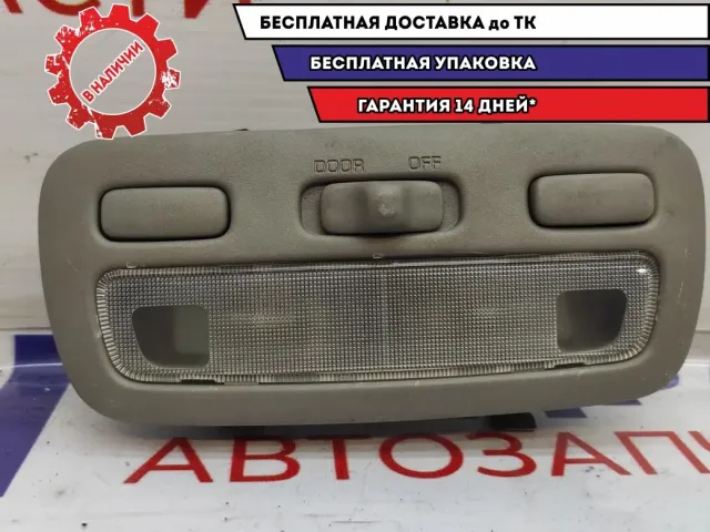 Плафон салона цетральный передний Toyota Estima 2 81260-16061.