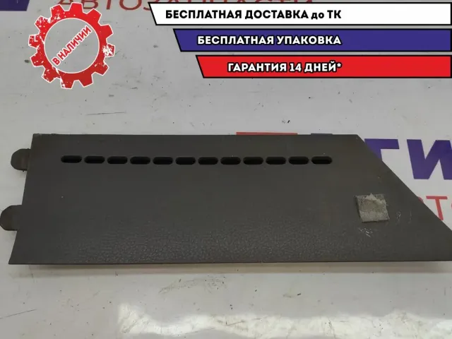 Накладка на торпедо правая Toyota Estima 2 6222528010.