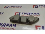 Накладка обшивки салона правая Toyota Estima 2 6699128050. Царапины.