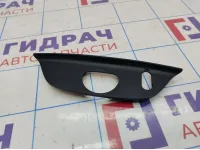Накладка двери багажника Toyota Highlander 2 (XU40) 64798-48010-C0