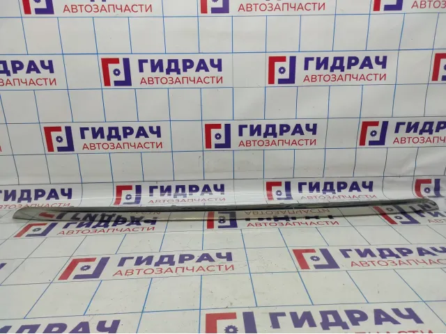 Молдинг заднего бампера Toyota Highlander 2 (XU40) 52751-48010