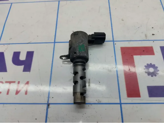 Клапан электромагнитный изменения фаз ГРМ Toyota Highlander 2 (XU40) 15330-31030