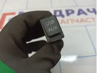 Разъем AUX USB Toyota Highlander 2 (XU40)