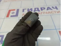 Кнопка открывания багажника Toyota Highlander 2 (XU40) 84930-48050