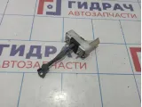 Ограничитель двери передний левый Toyota Highlander 2 (XU40) 68620-48031