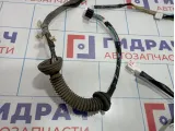Проводка двери передней правой Toyota Highlander 2 (XU40) 82151-48680