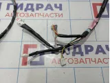 Проводка двери передней правой Toyota Highlander 2 (XU40) 82151-48680