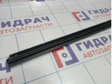 Уплотнитель стекла переднего правого Toyota Highlander 2 (XU40) 67863-48010