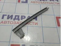 Направляющая стекла передней правой двери Toyota Highlander 2 (XU40) 67403-48060