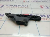Направляющая заднего бампера левая Toyota Highlander 2 (XU40) 52576-48031