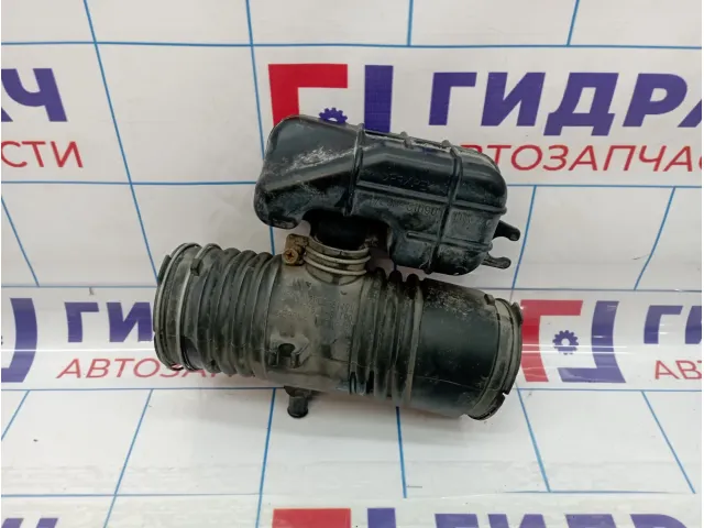 Резонатор воздушного фильтра Toyota Highlander 2 (XU40) 17893-31090