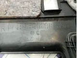 Обшивка багажника правая Toyota Highlander 2 (XU40) 64730-48080-C0