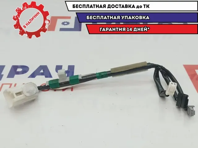 Проводка подлокотника Toyota Highlander 2 82166-48010.