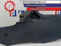 Накладка центральной консоли левая Toyota Highlander 2 58816-48020-C0. Царапины.