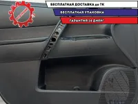 Обшивка двери передней левой Toyota Highlander 2 67620-48762-C0. Царапина.