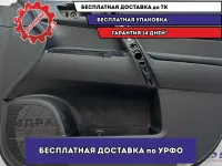 Обшивка двери передней правой Toyota Highlander 2 67610-48702-C1.