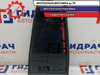 Стекло двери задней левой (форточка) Toyota Highlander 2 68124-48180. Царапина.