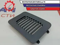 Накладка обшивки багажника Toyota Highlander 2 64745-48020-C0. Вентиляция. Сломано крепление.