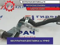 Трубка кондиционера Toyota Highlander 2 88710-48290. На корпус заднего отопителя.