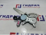 Стеклоподъемник задний правый Toyota Highlander 2 69803-42040.