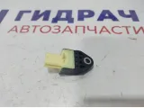 Датчик AIR BAG Toyota Highlander 2 89831-33020.