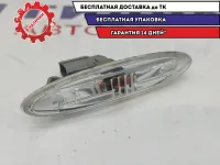 Повторитель на крыло белый Toyota Highlander 2 81730-30130.