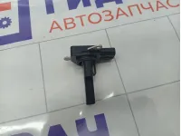 Датчик массового расхода воздуха Toyota Highlander 2220431020