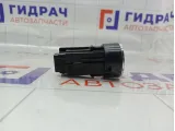 Кнопка запуска двигателя (Старт - стоп) Toyota Highlander 8961152014
