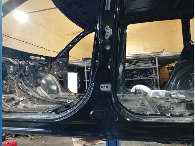 Порог со стойкой левый Toyota Highlander