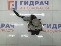 Замок багажника Toyota Highlander 6935028160