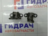 Петли двери передней левой Toyota Highlander 6872012151