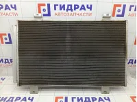 Радиатор кондиционера Toyota Highlander 8846048101