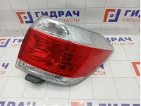 Фонарь задний правый Toyota Highlander 8155148280