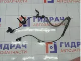 Датчик ABS передний правый Toyota Highlander 8954248040