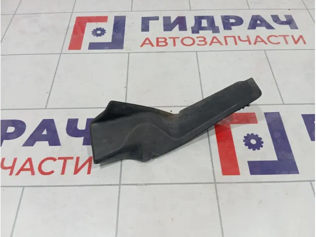 Накладка решетки стеклоочистителя левая Toyota Highlander 5386748040