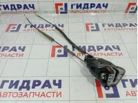 Замок двери задней правой Toyota Highlander 6905033120