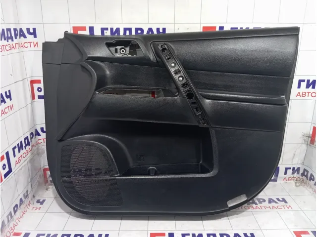 Обшивка двери передней правой Toyota Highlander 6761048702C1