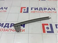 Направляющая стекла двери передней правой Toyota Highlander 6740348060