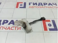 Ограничитель двери передней правой Toyota Highlander 6861048041