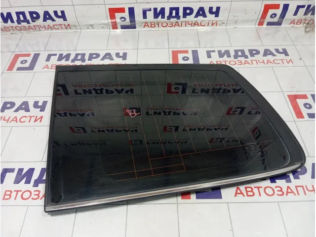 Стекло кузовное глухое (форточка) левое Toyota Highlander 6272048330
