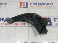 Пыльник двигателя левый Toyota Highlander 5373733020