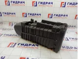 Бардачок консоли Toyota Highlander 5882048011C0