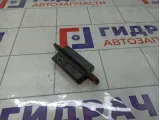 Кнопка открывания багажника Toyota Highlander 8484028040