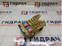 Блок предохранителей Toyota Highlander 8273048M12