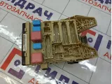 Блок предохранителей Toyota Highlander 8273048M12