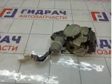Замок багажника Toyota Highlander 6935028160