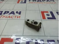 Клапан кондиционера Toyota Highlander 8851533020